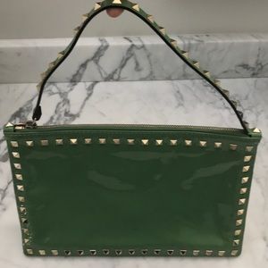 100% Valentino clutch GHW
